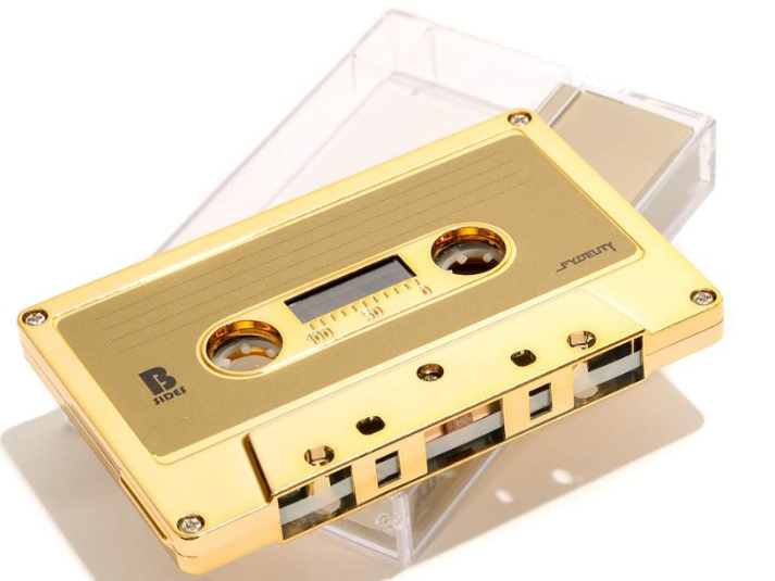 auido cassette housing tapes c0 with jewel case box